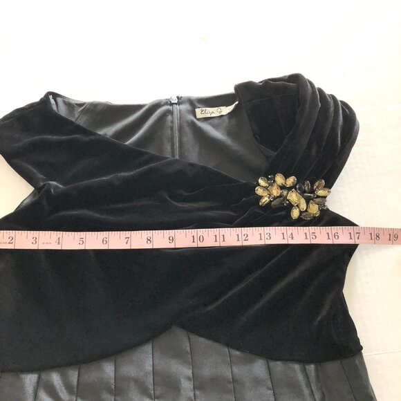 Eliza J Black Velvet Contrast Pleated Fit and Flare Cocktail Evening Dress Sz 12 - Picture 7 of 11